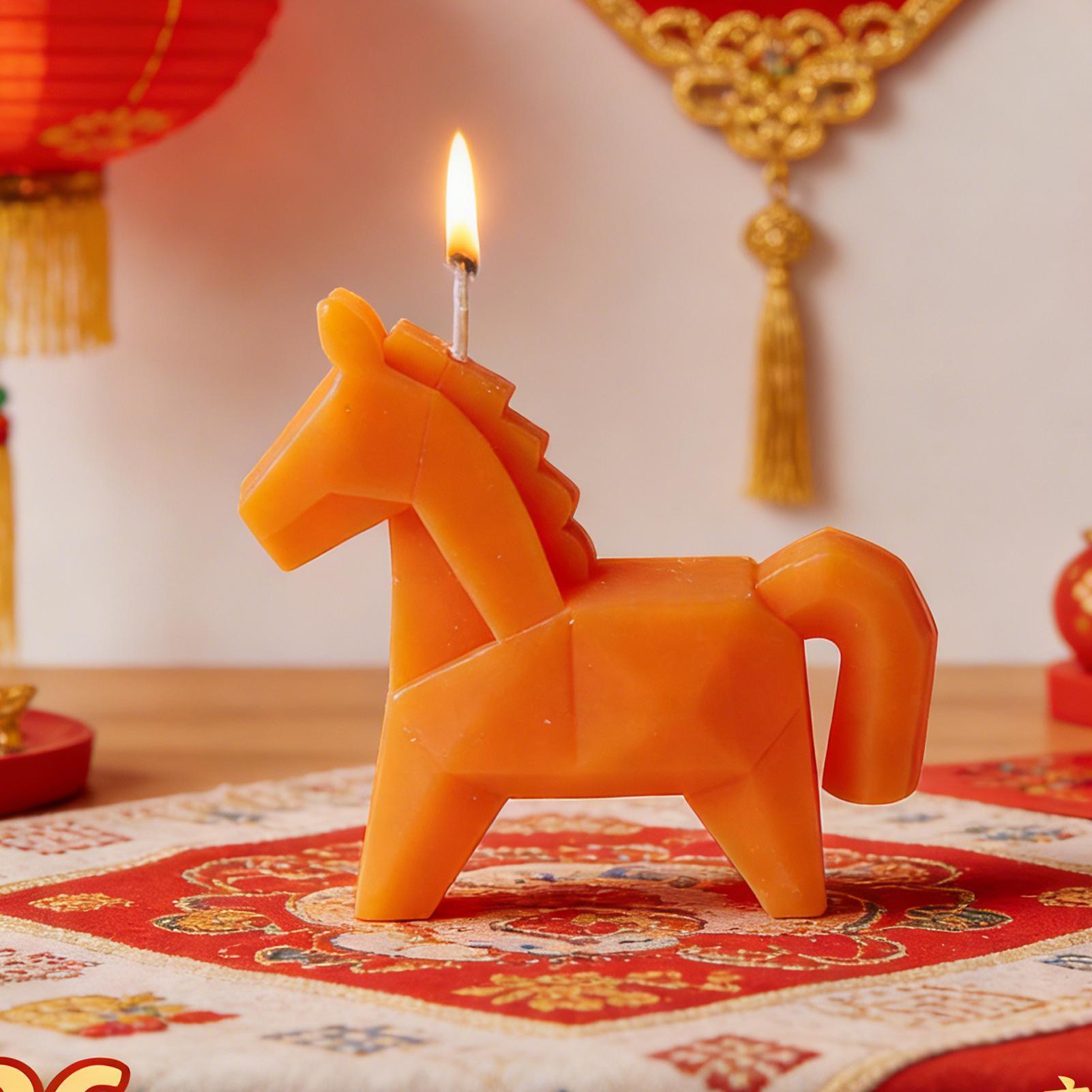 Horse Figure Scented Candle Tr - огляд і ціна Beeswax Taper Candle